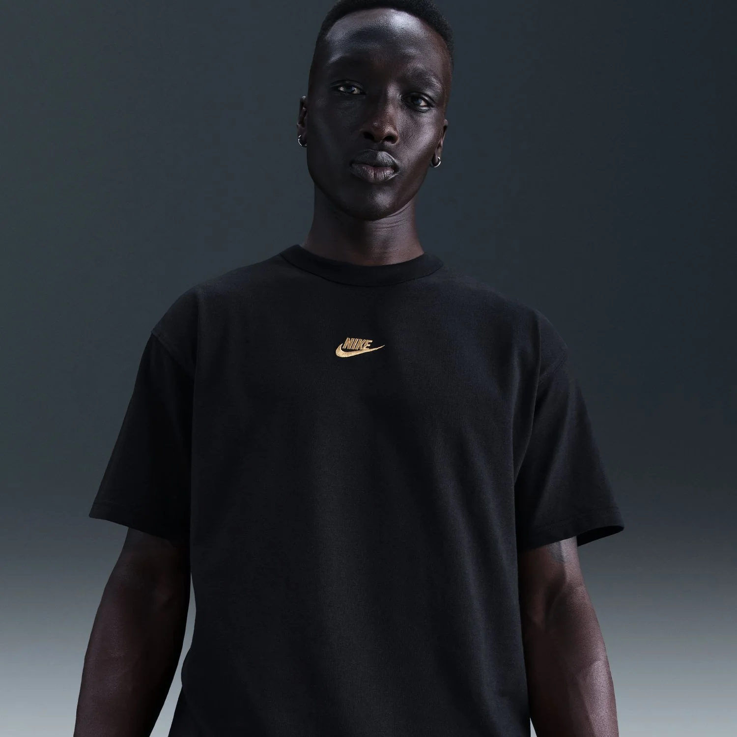HW Essential Tee -Mens - Image 2
