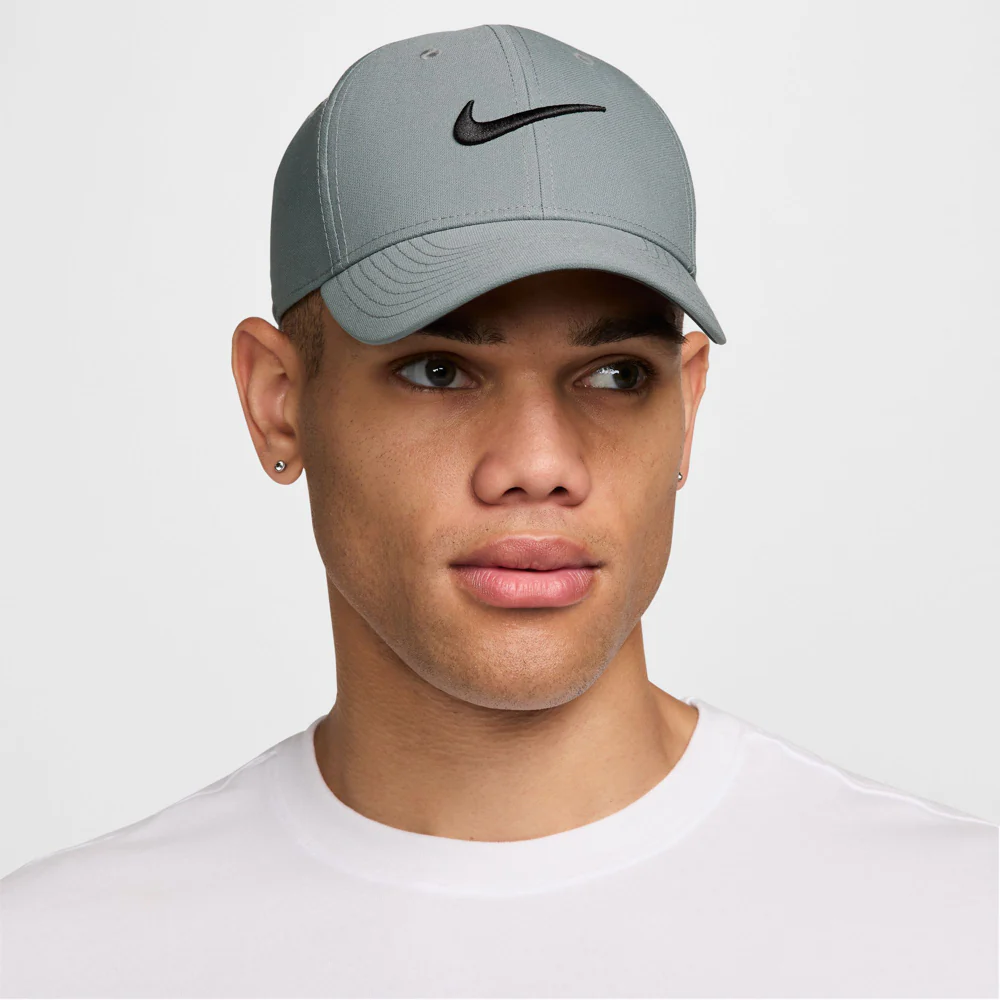 Nike Dri-Fit Club Cap Structured Swoosh Performance Strapback - Image 2