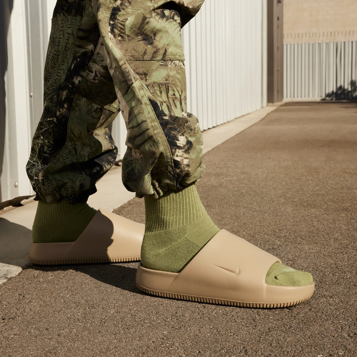 Calm Slide - Mens - Image 2
