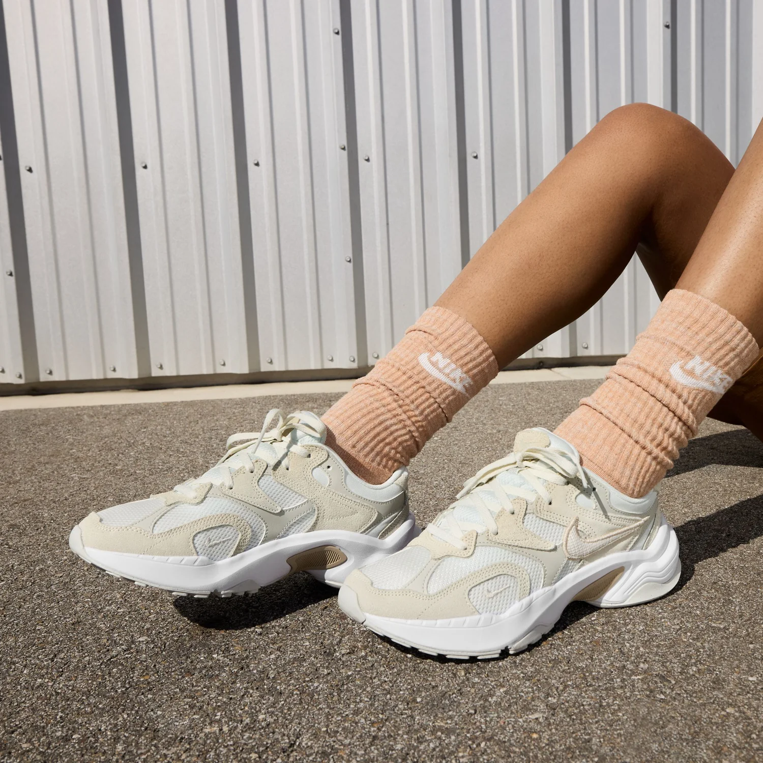 AL8 - Womens - Image 2