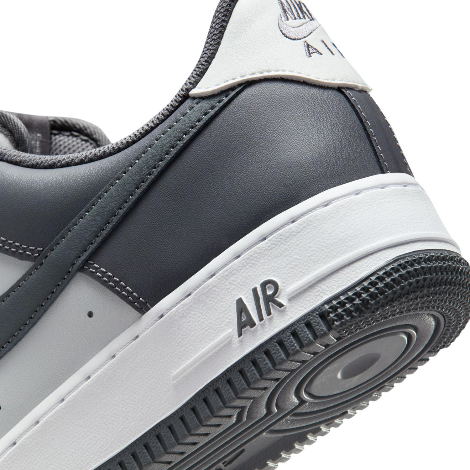 Air Force 1 Low 07 - Mens - Image 8