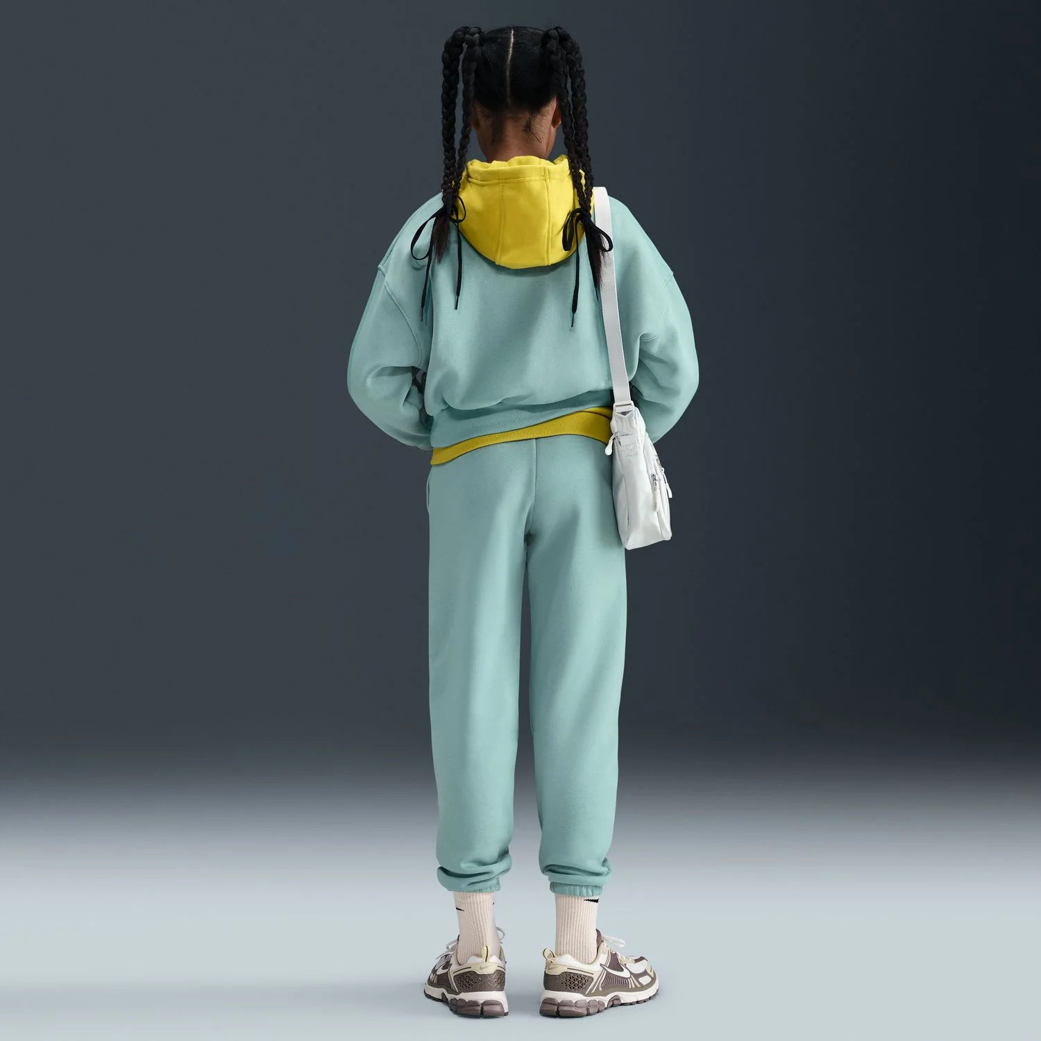 Club Fleece Boxy Crew - Youth - Image 5