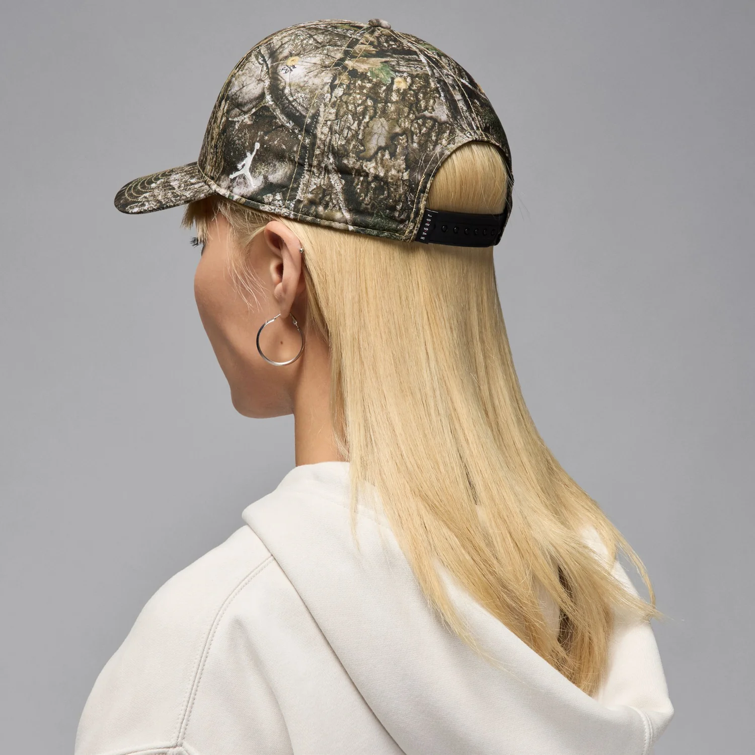 Jordan Rise Cap Structured Curved Brim Realtree Snapback - Image 7