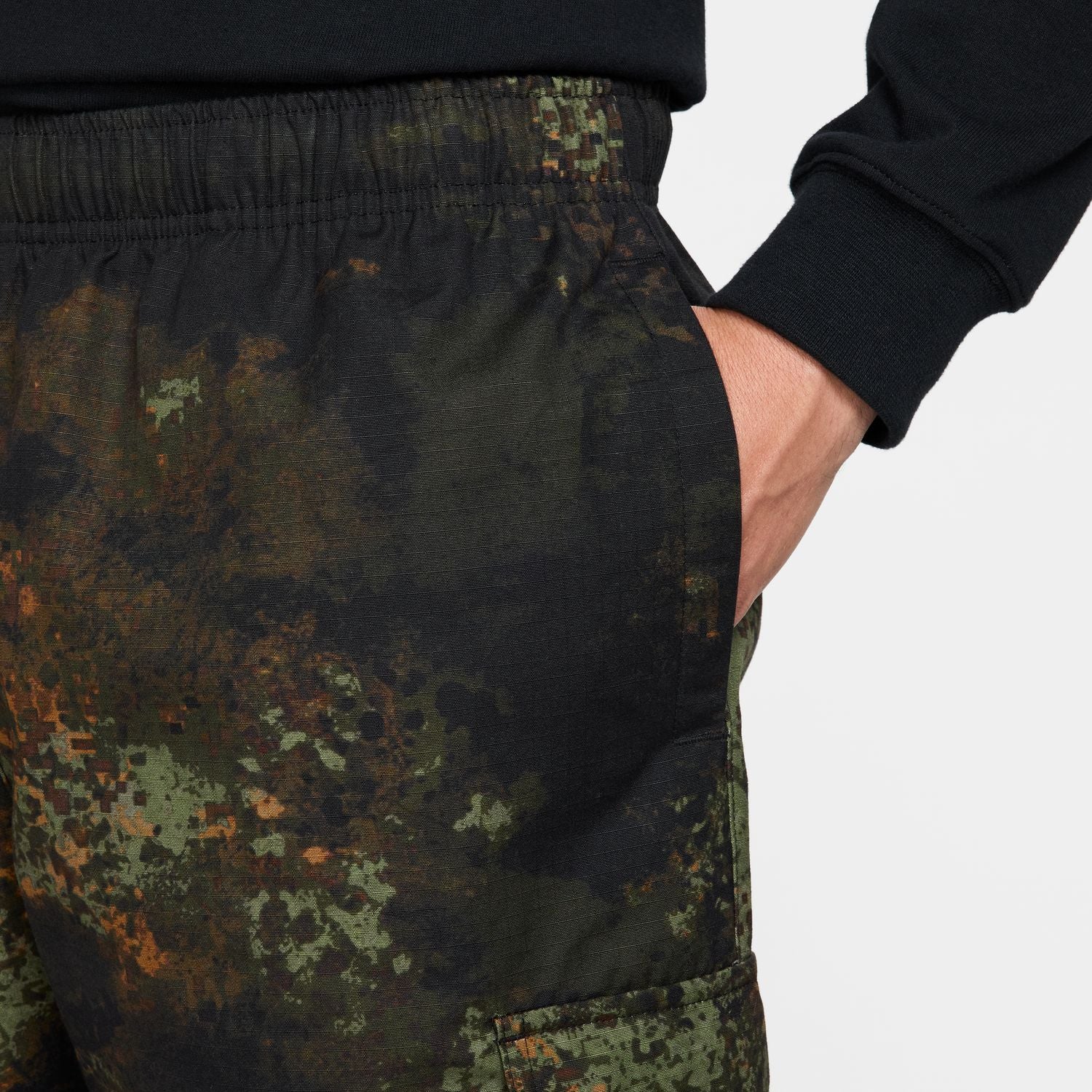 Air Play Woven AOP Pant - Mens - Image 4