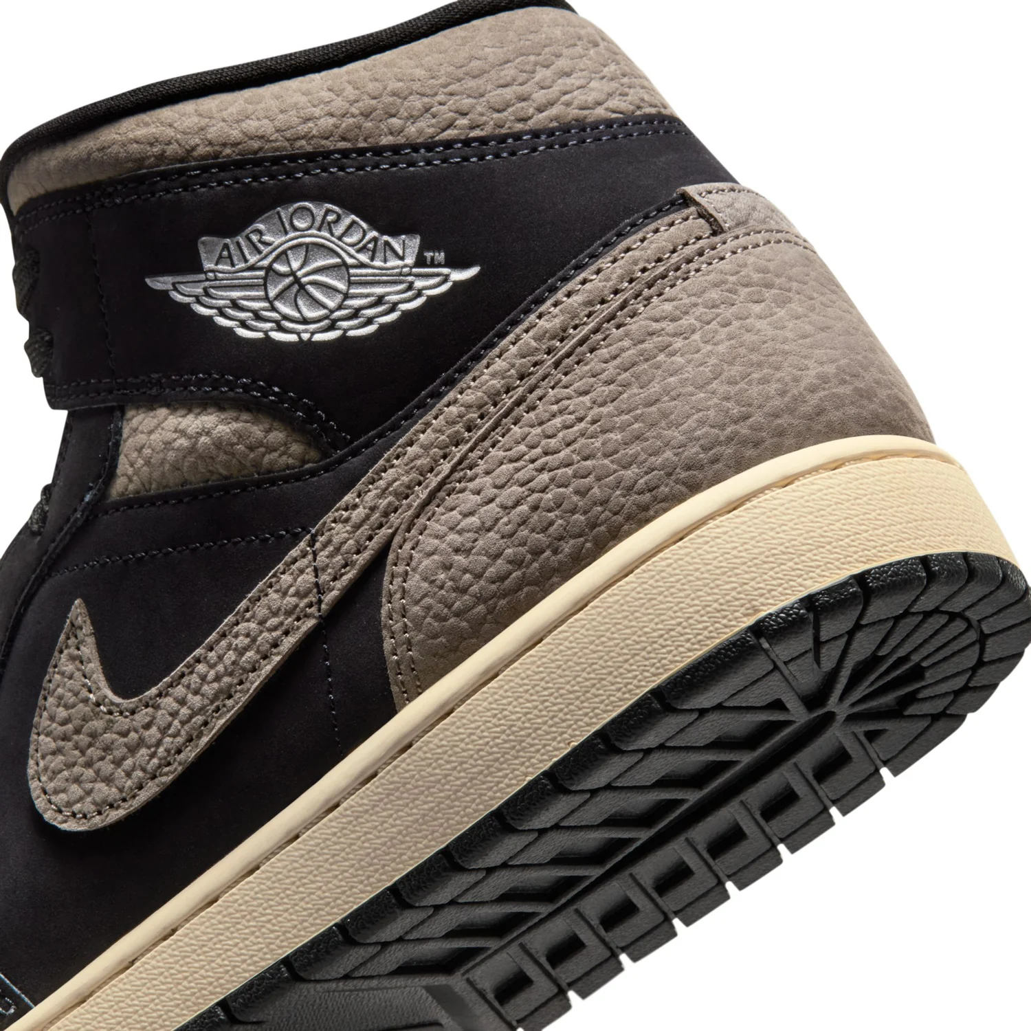 AJ 1 Mid SE - Mens - Image 8