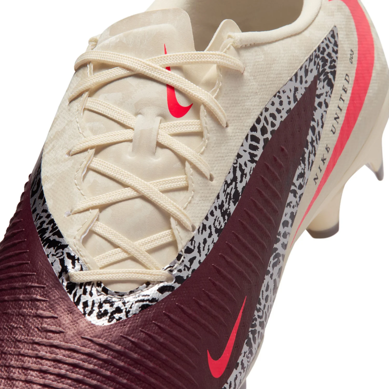 Phantom 6 Low Academy FG/MG - Mens - Image 7