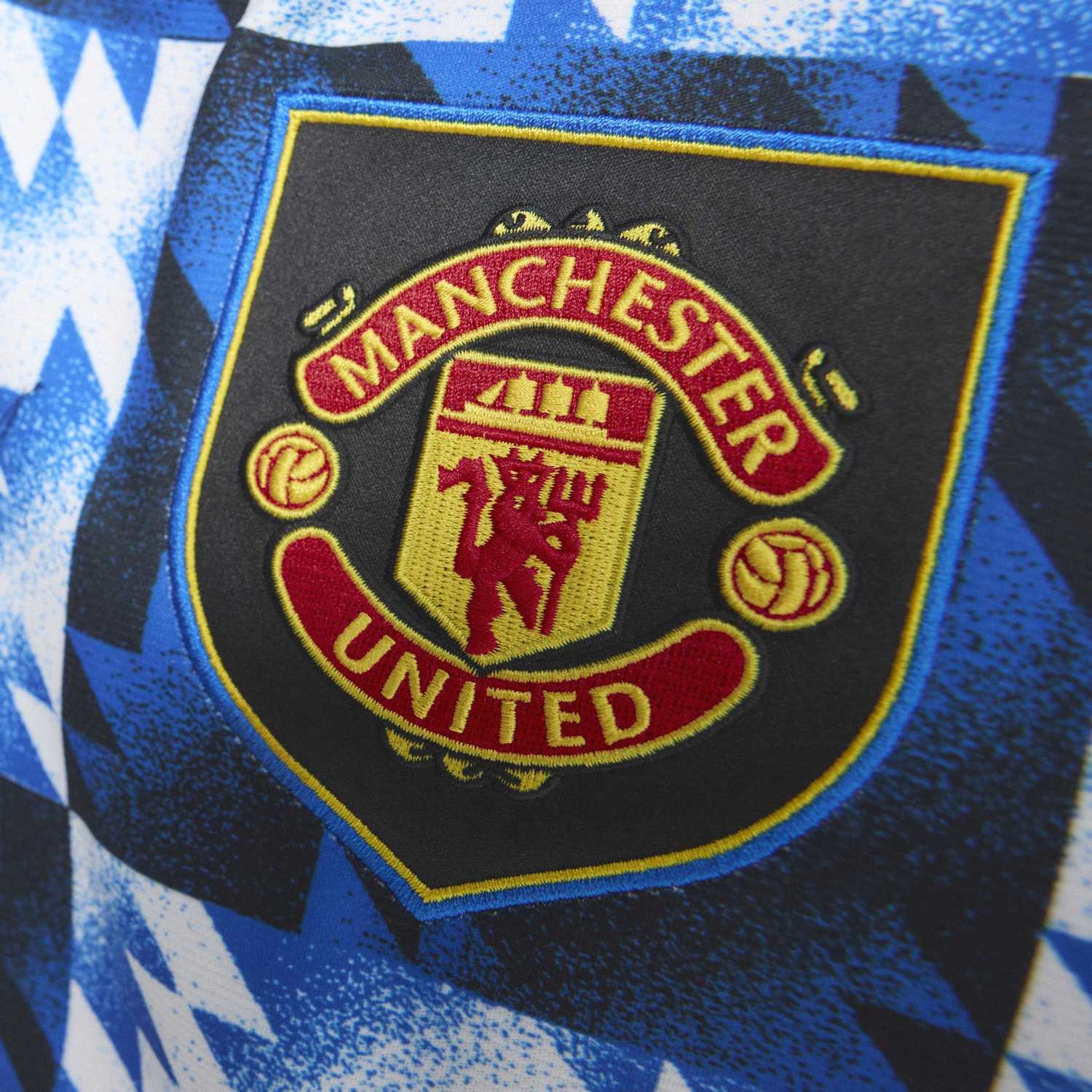 Manchester United 25/26 Lifestyle Jersey - Mens - Image 6