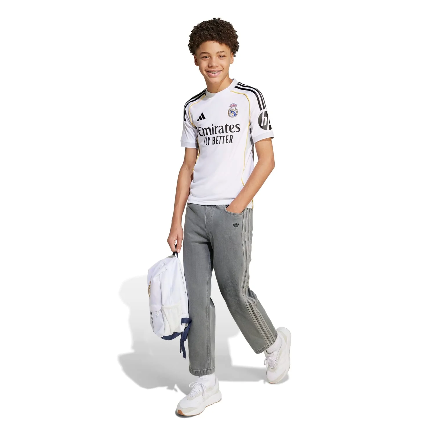 Real Madrid 25/26 Replica Home Jersey - Youth - Image 4