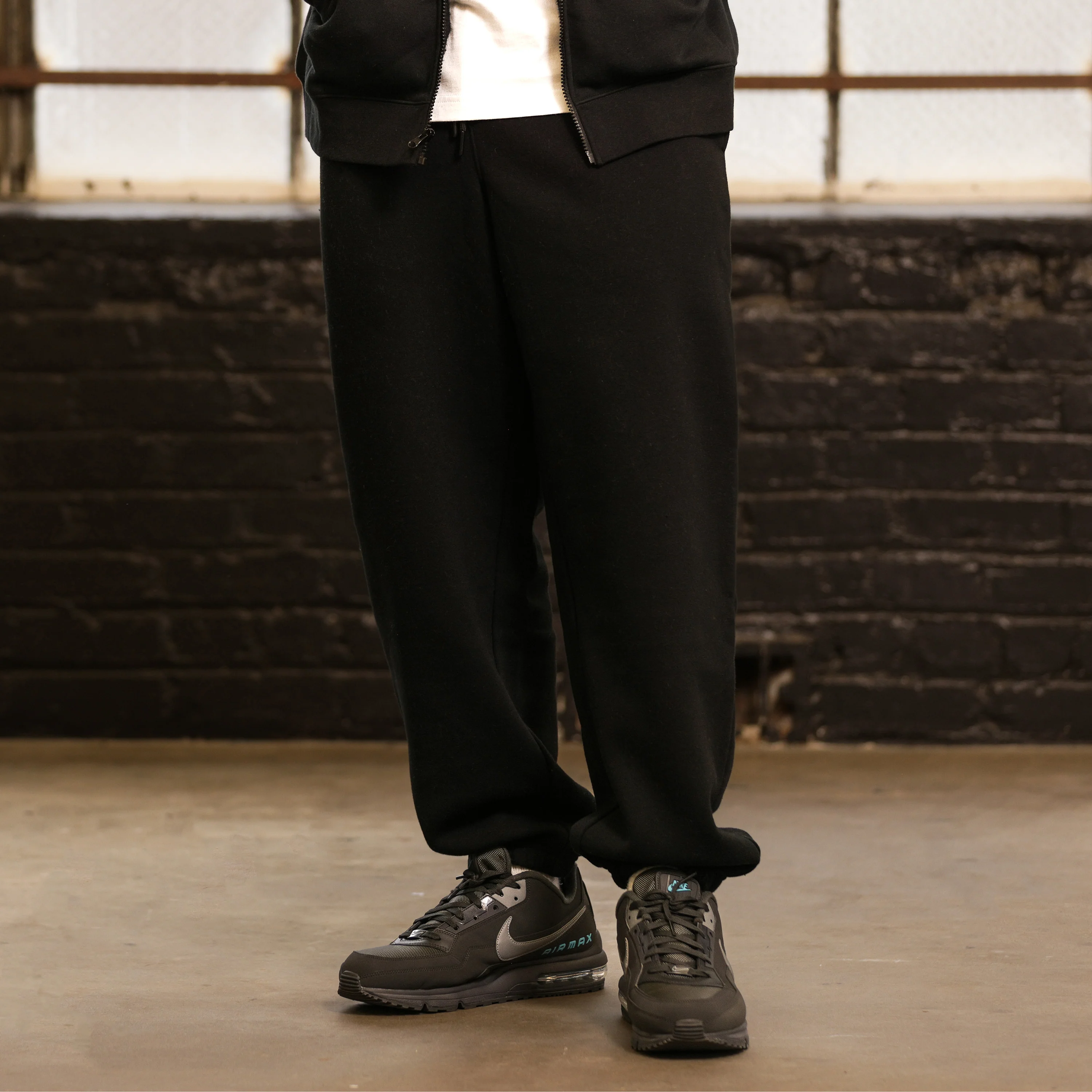 Classic Fleece Hometown Sweatpant - Mens - Image 3